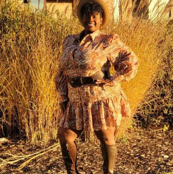 Beautiful dress 🍁🍂 - Picture 4 of 9